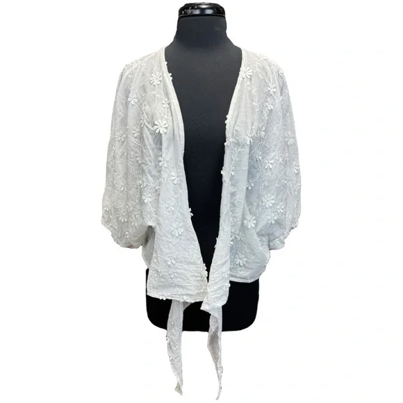 House of Harlow 1960 White Daisy Cotton Tie-Front Shrug Cover-Up One Size - Picture 6 of 8